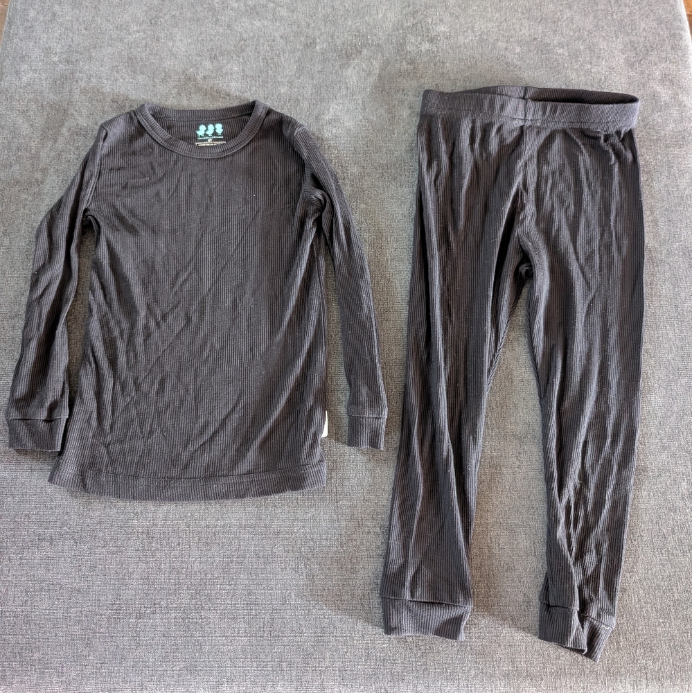 🌼2/$30🌼 DuckDuckGoose Black Ribbed Bamboo Pajamas